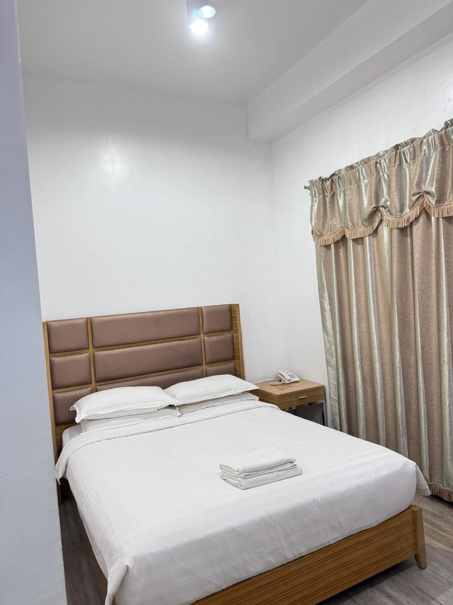 Jeamco Royal Hotel-Palawan Puerto Princesa Exteriör bild