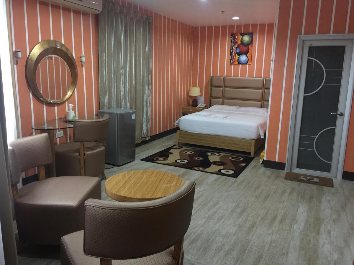 Jeamco Royal Hotel-Palawan Puerto Princesa Exteriör bild